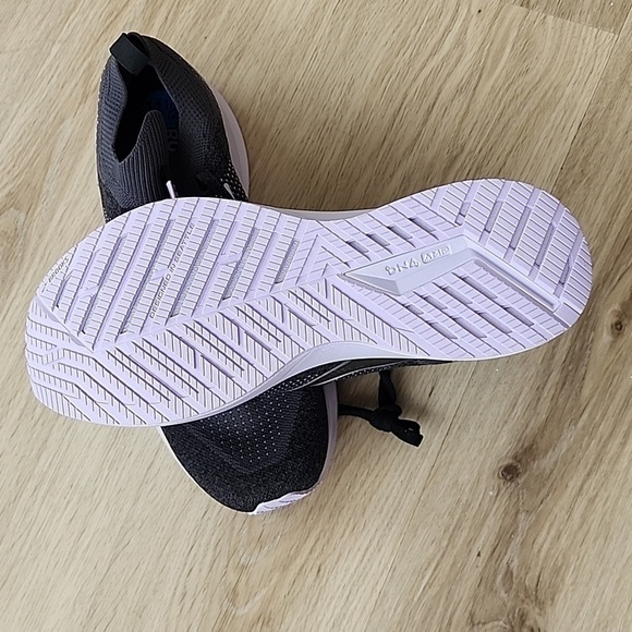 Brooks Levitate StealthFit 5 womens 11.5 running shoes road runners NWOB - Picture 5 of 7